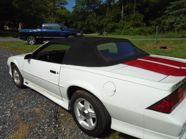 1992 White Chevrolet Camaro Convertible