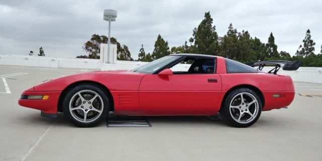 1992 Red Chevrolet Corvette Coupe