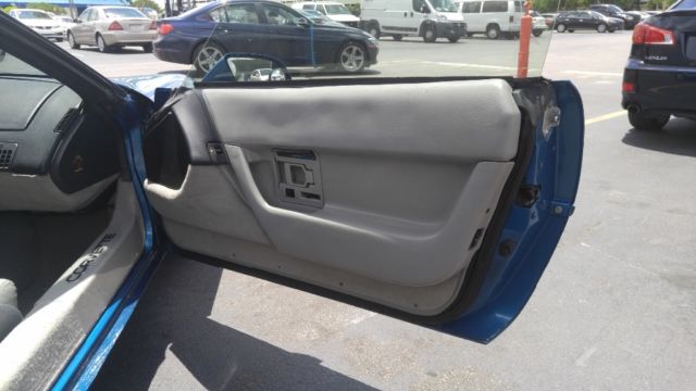 1992 White Chevrolet Corvette Hatchback