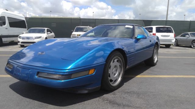 1992 White Chevrolet Corvette Hatchback