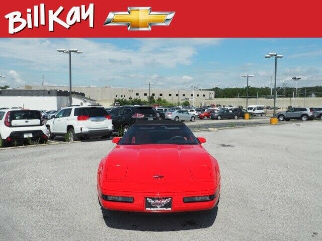 1992 Red Chevrolet Corvette 2dr Convertible