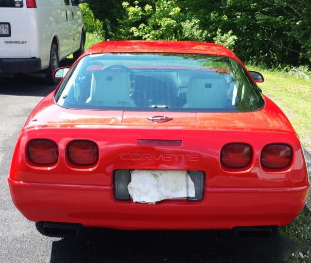 1992 Red Chevrolet Corvette Coupe