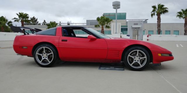 1992 Red Chevrolet Corvette Coupe