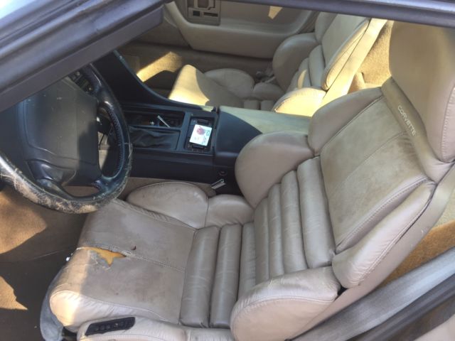1992 White Chevrolet Corvette Coupe
