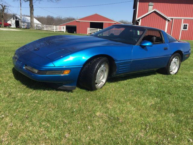 1992 Blue Chevrolet Corvette Coupe