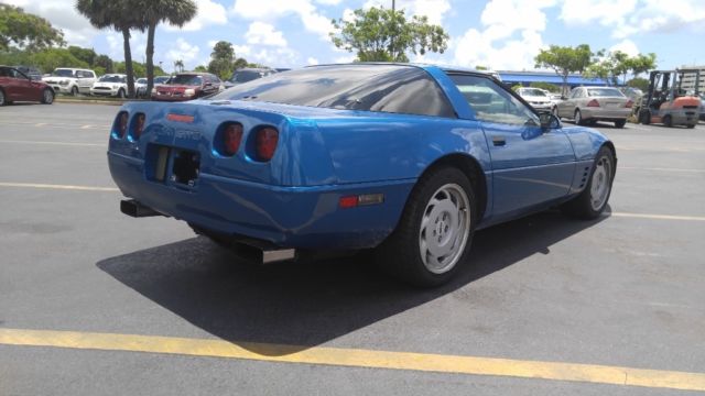 1992 White Chevrolet Corvette Hatchback