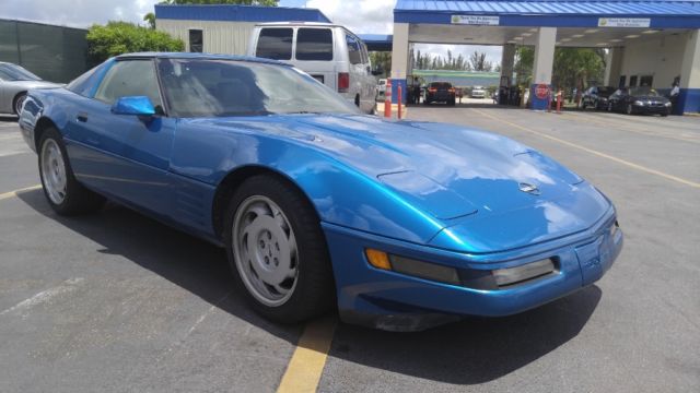 1992 White Chevrolet Corvette Hatchback