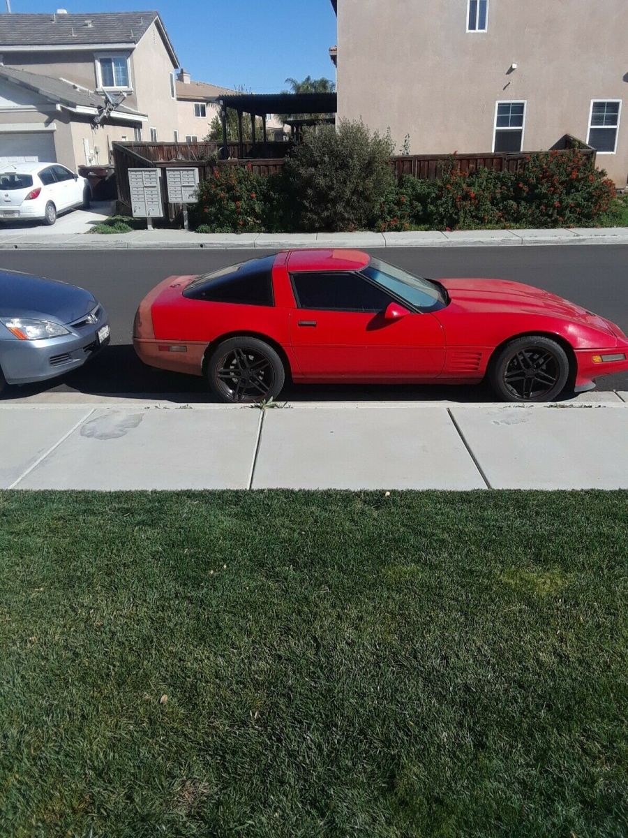1992 Red Chevrolet Corvette Hatchback