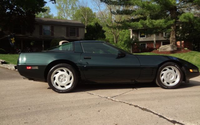 1992 Polo Green Metallic Chevrolet Corvette Coupe/Targa