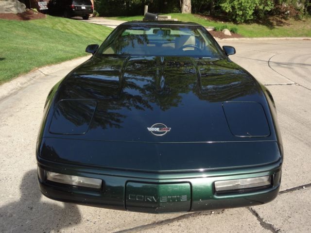 1992 Polo Green Metallic Chevrolet Corvette Coupe/Targa