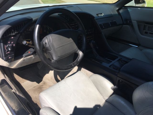 1992 White Chevrolet Corvette Hatchback