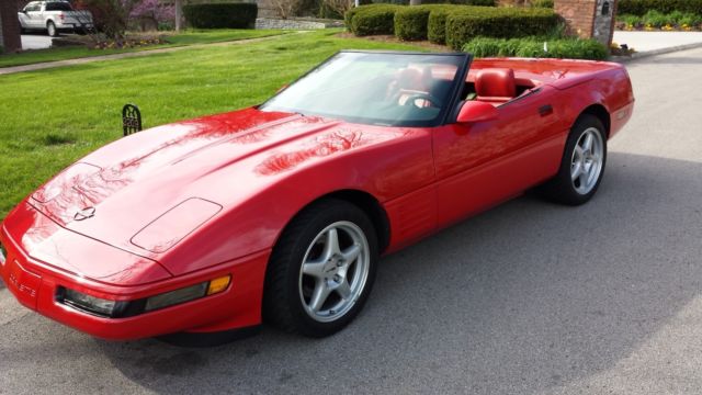 1992 Red Chevrolet Corvette Convertible