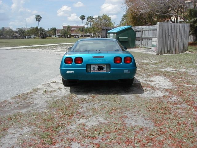1992 BRIGHT AQUA METALIC Chevrolet Corvette Hatchback