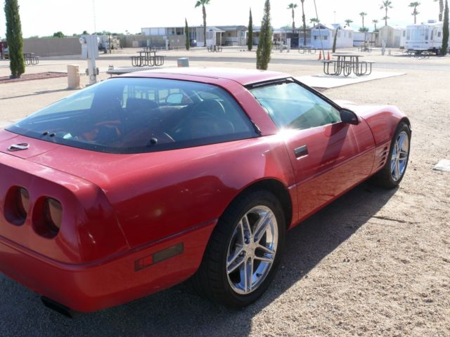 1992 Red Chevrolet Corvette Hatchback