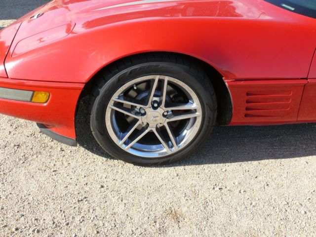 1992 Red Chevrolet Corvette Hatchback