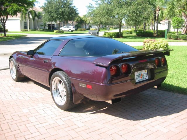 1992 Black Rose Metallic Chevrolet Corvette Coupe