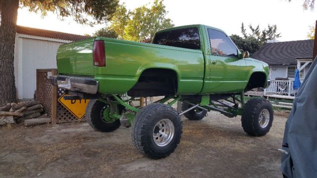 1992 Black Chevrolet C/K Pickup 1500 Standard Cab Pickup