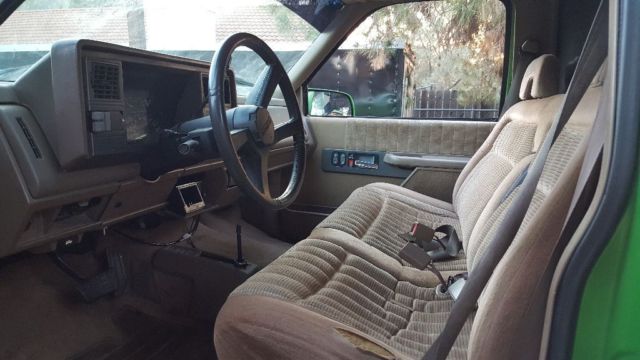 1992 Black Chevrolet C/K Pickup 1500 Standard Cab Pickup