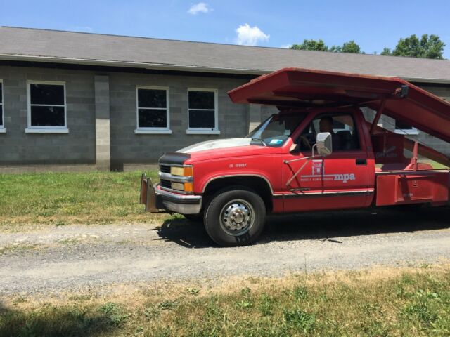 1992 RED Chevrolet 3500 PICKUP
