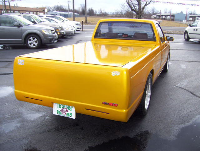 1992 CANDY METALLIC YELLOW Chevrolet S-10