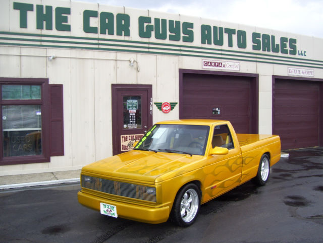 1992 CANDY METALLIC YELLOW Chevrolet S-10