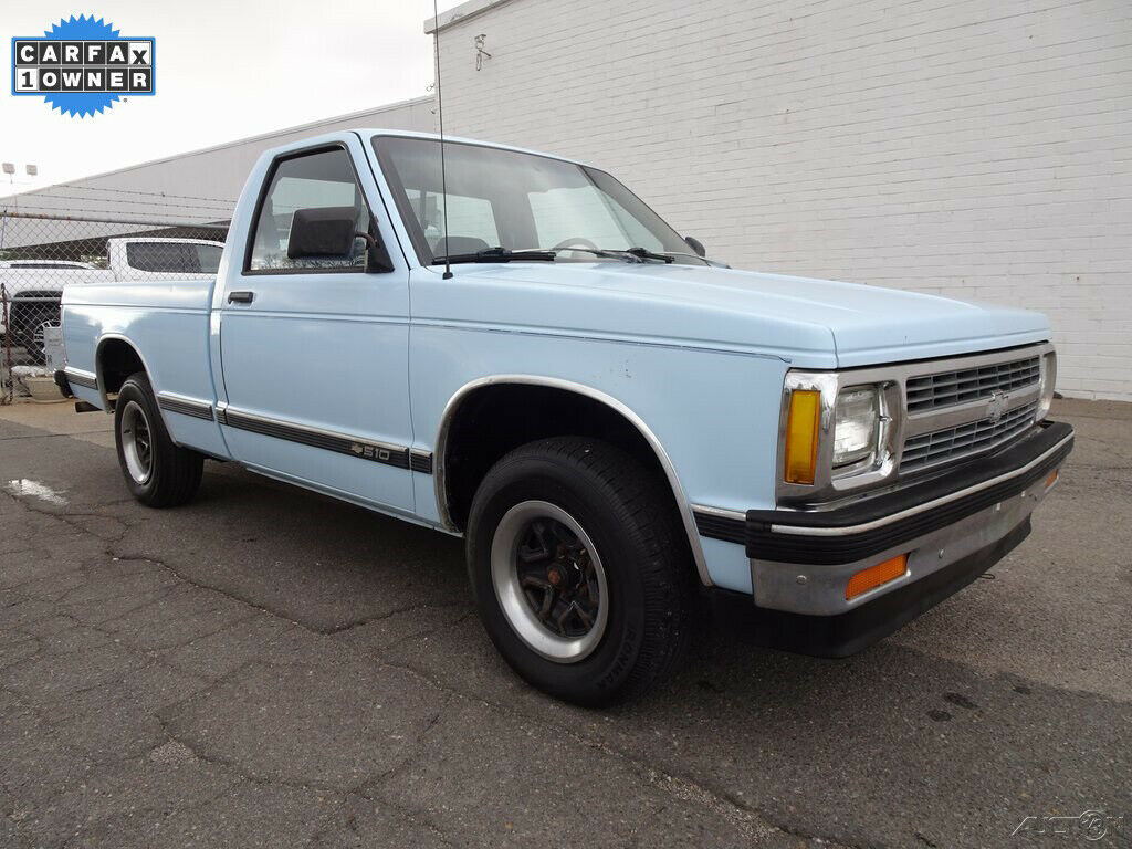 1992 Blue Chevrolet S-10 Pickup Truck