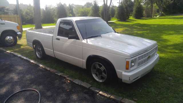1992 White Chevrolet S-10