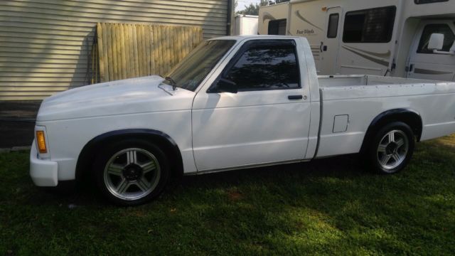 1992 White Chevrolet S-10