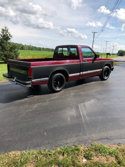 1992 Red/Black Chevrolet S-10 Standard Cab Pickup
