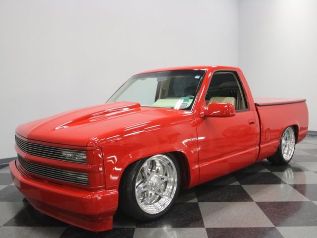 1992 Red Chevrolet Silverado 1500 --