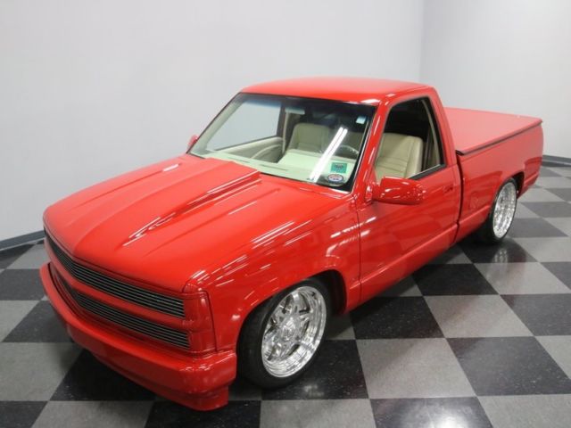 1992 Red Chevrolet Silverado 1500 --