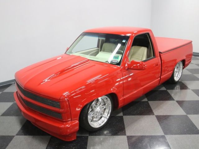 1992 Red Chevrolet Silverado 1500 --