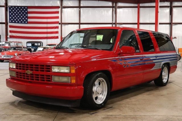 1992 Red Chevrolet Suburban SUV