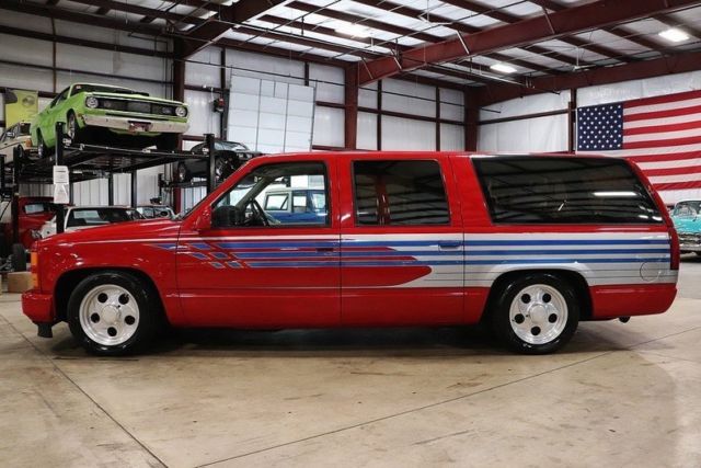 1992 Red Chevrolet Suburban SUV