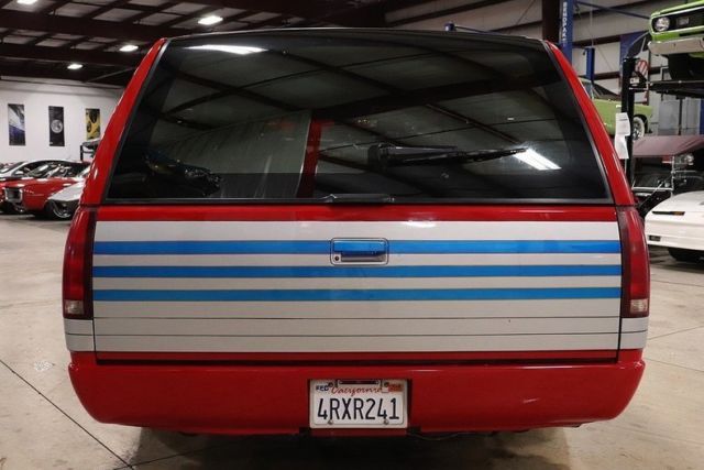 1992 Red Chevrolet Suburban SUV