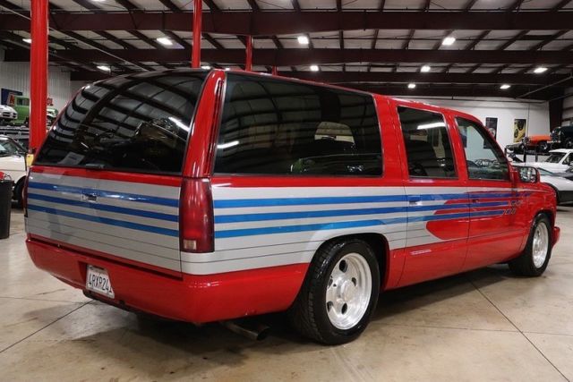 1992 Red Chevrolet Suburban SUV