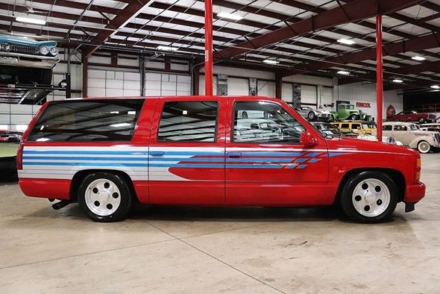 1992 Red Chevrolet Suburban SUV