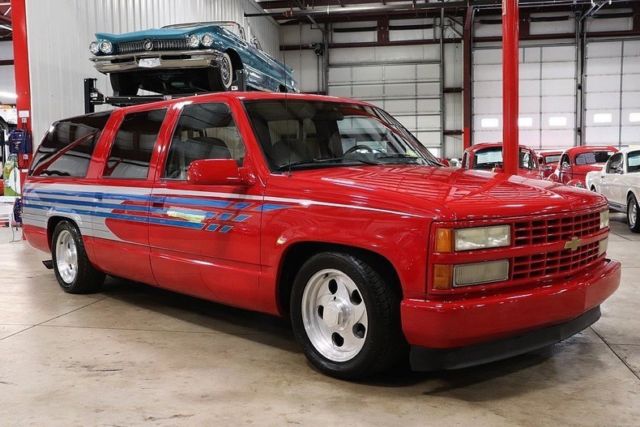 1992 Red Chevrolet Suburban SUV