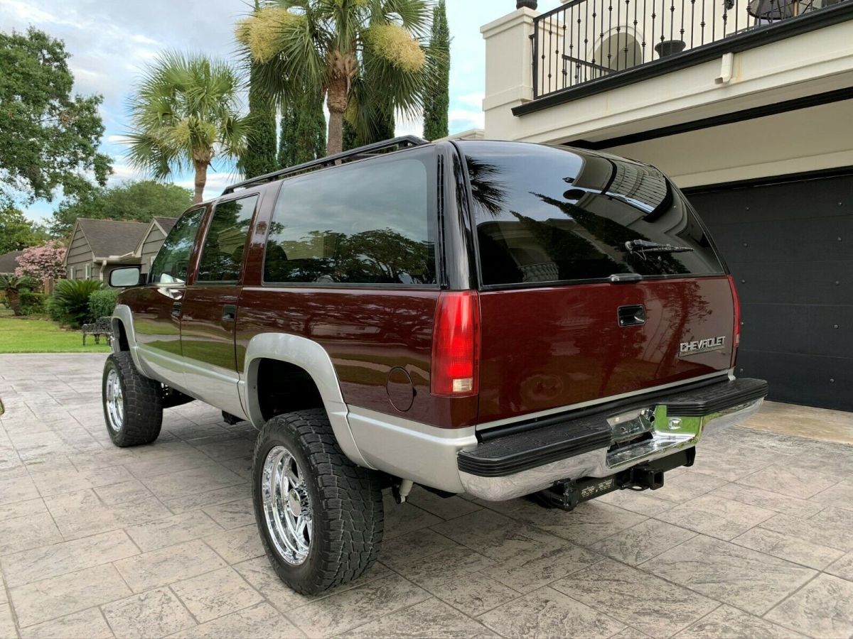1992 Burgundy Chevrolet Suburban SUV