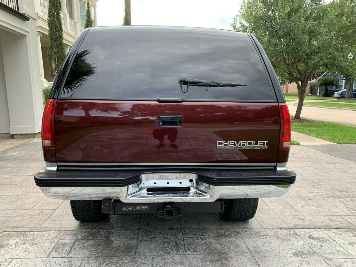 1992 Burgundy Chevrolet Suburban SUV