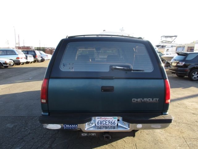 1992 Green Chevrolet Suburban SUV