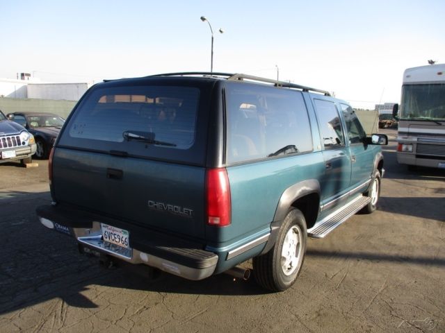 1992 Green Chevrolet Suburban SUV
