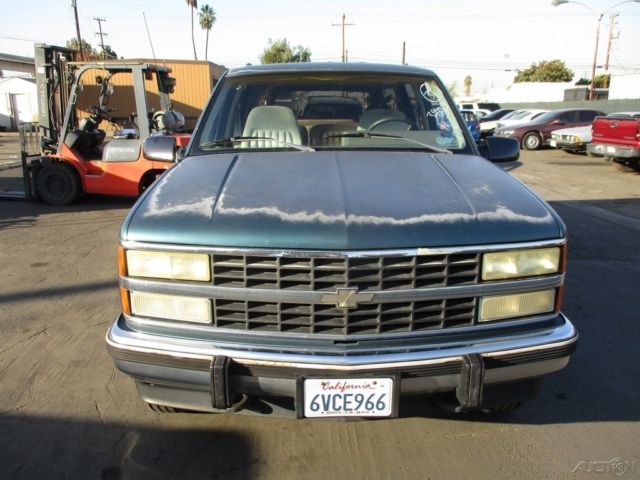 1992 Green Chevrolet Suburban SUV