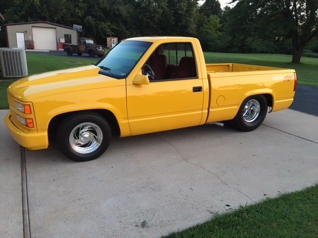 1992 Yellow Chevrolet C/K Pickup 1500