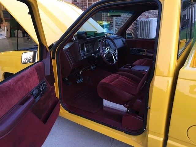 1992 Yellow Chevrolet C/K Pickup 1500