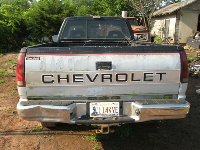 1992 Silver Chevrolet C/K Pickup 1500 Standard Cab Pickup