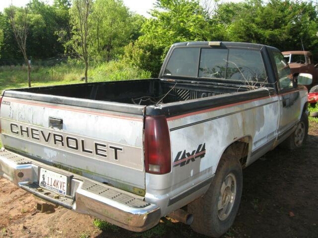 1992 Silver Chevrolet C/K Pickup 1500 Standard Cab Pickup