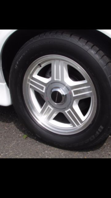 1992 White Chevrolet Camaro Coupe
