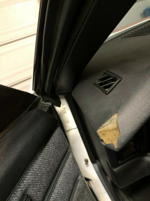 1992 White Chevrolet Camaro Coupe