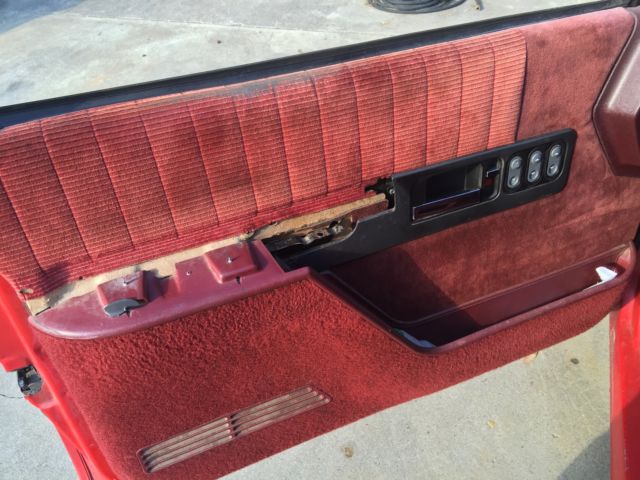 1992 Red Chevrolet C/K Pickup 1500 Standard Cab Pickup